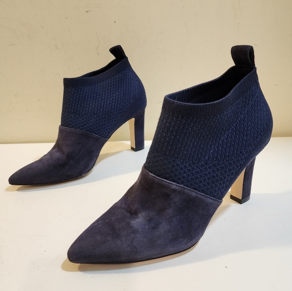 Cole Hann Grandseries Chic Navy Blue Suede  Ankle Boots Size 6B - Picture 2 of 12